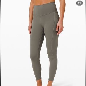 Lululemon grey leggings with pockets